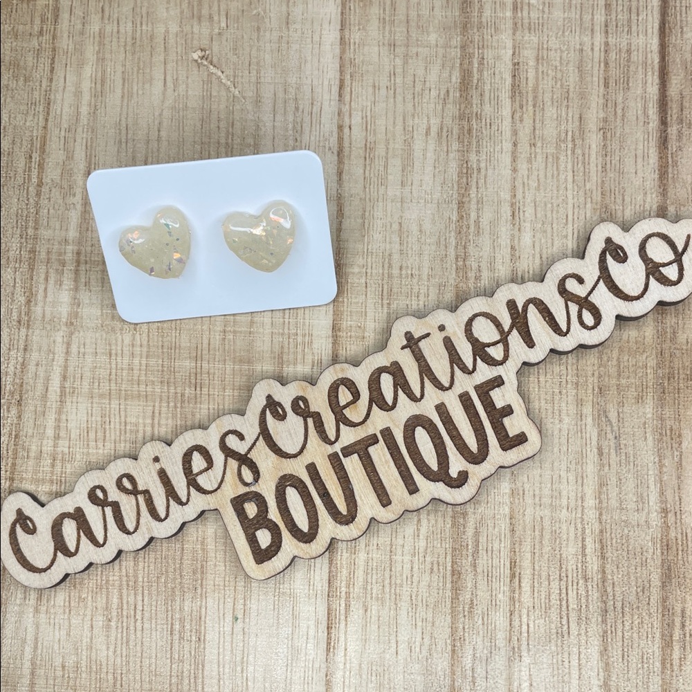 Heart Shaped Iridescent Resin Stud Earrings - Cream